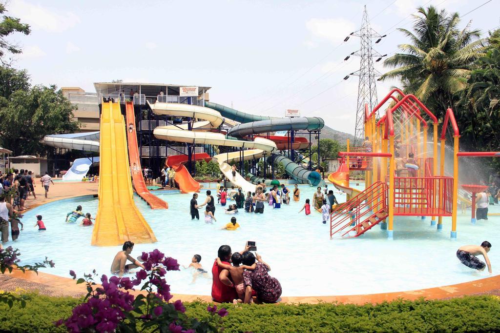 Kumar Resort Lonavala Bagian luar foto