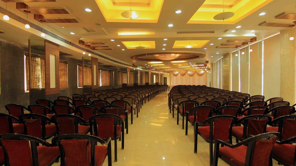 Kumar Resort Lonavala Bagian luar foto