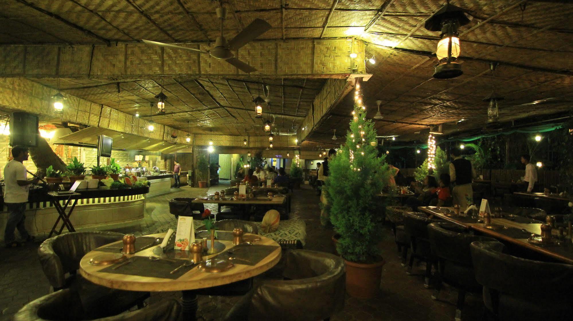 Kumar Resort Lonavala Bagian luar foto