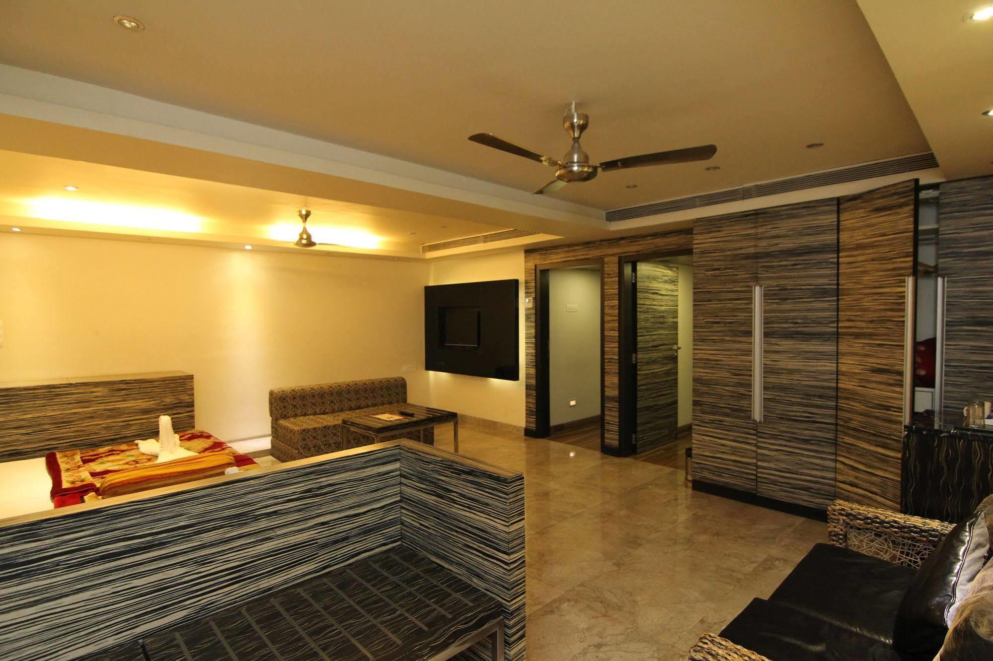Kumar Resort Lonavala Bagian luar foto