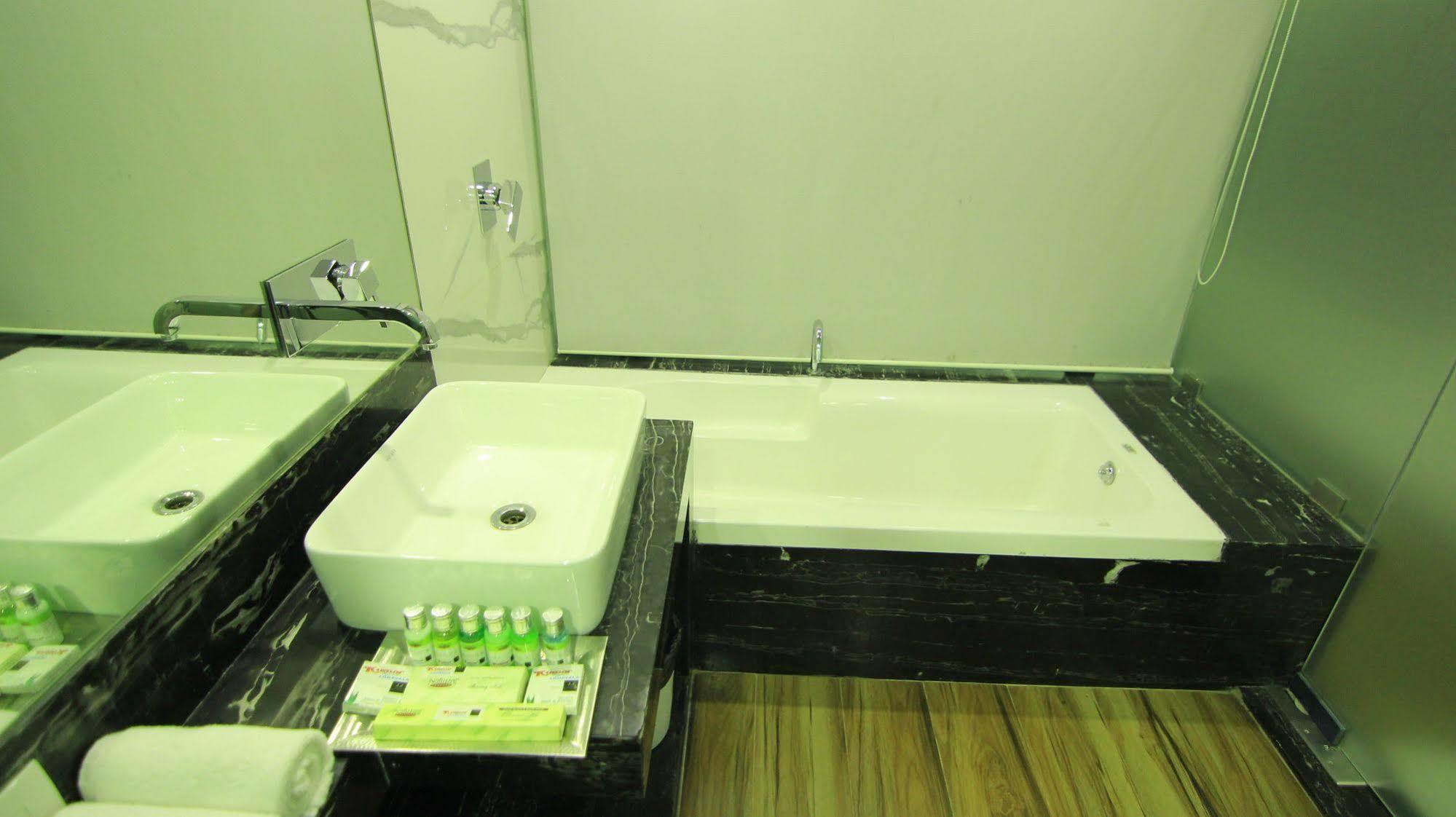 Kumar Resort Lonavala Bagian luar foto